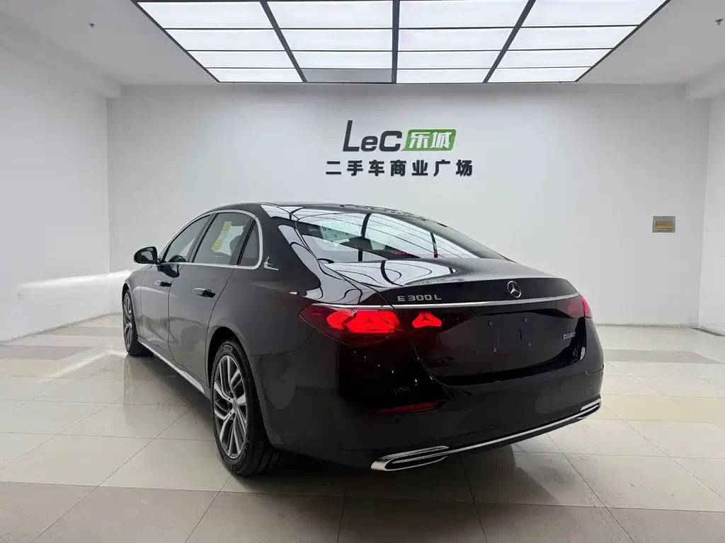Mercedes-Benz E-Class 2025 из CN, фото 7