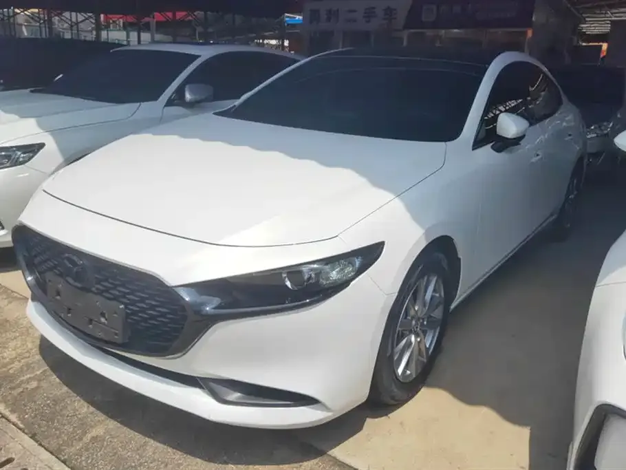 Mazda 3 Axela 2022 из CN, фото 1