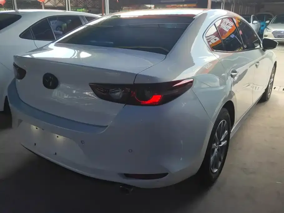 Mazda 3 Axela 2022 из CN, фото 3
