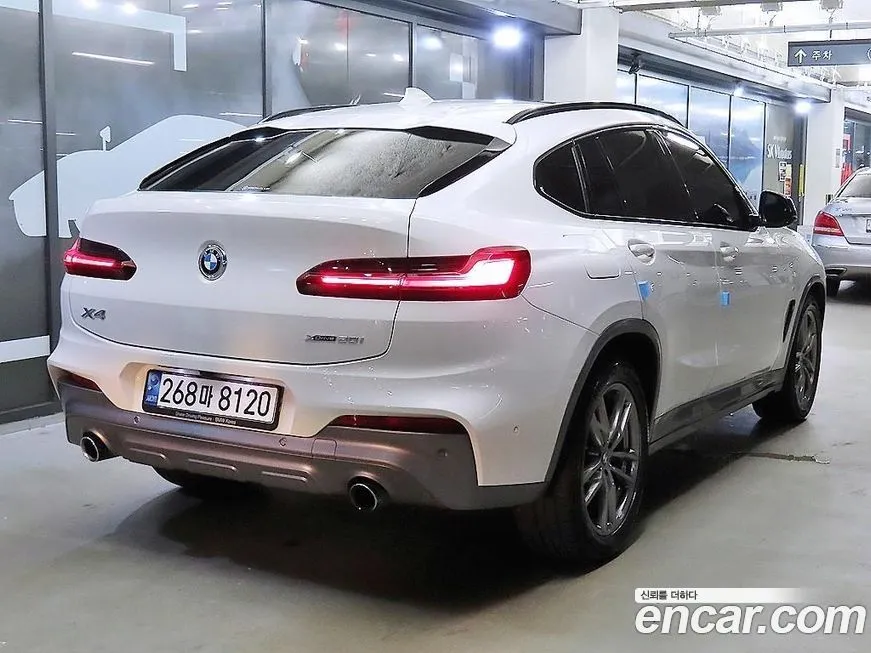 BMW X4 — фото 4