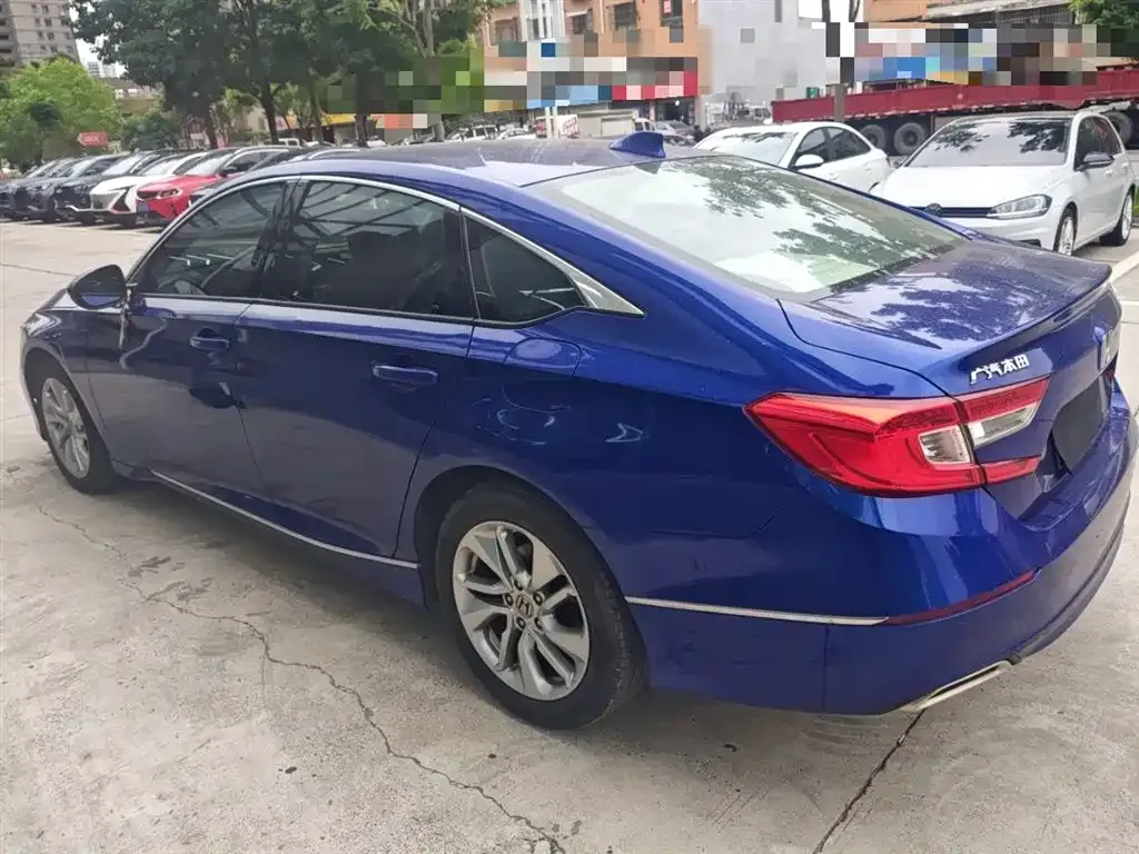 Honda Accord — фото 5