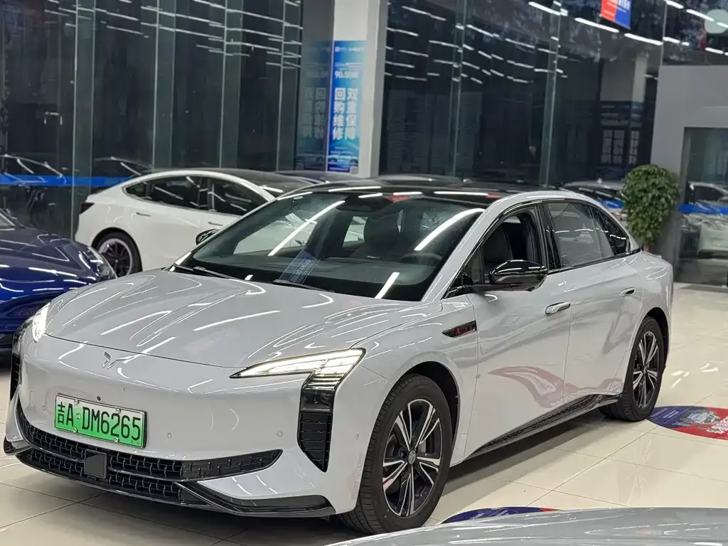 Hongqi EH7 2024 из CN, фото 1