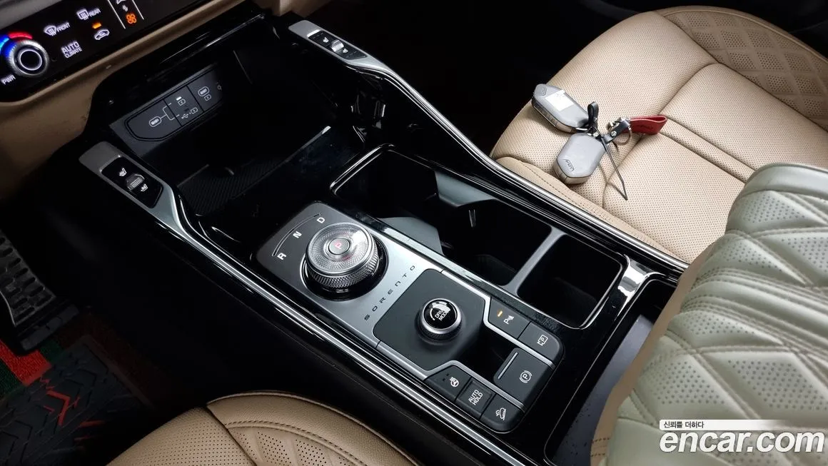 Kia Sorento — фото 9