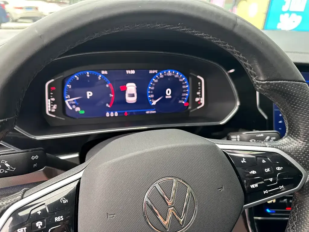 Volkswagen Passat — фото 10