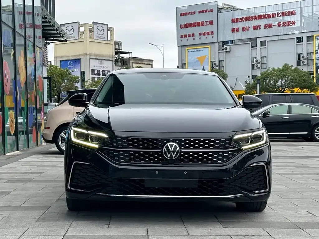 Volkswagen Passat — фото 2