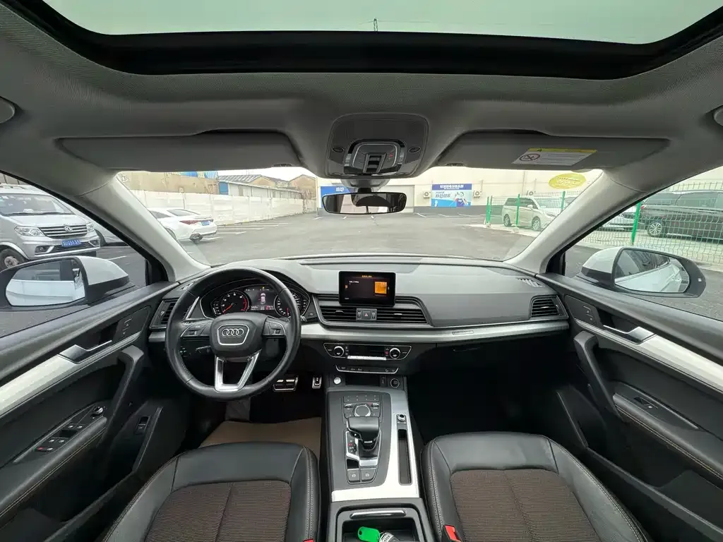 Audi Q5L 2021 из CN, фото 4