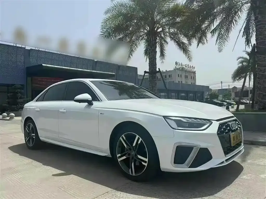 Audi A4L 2021 из CN, фото 3