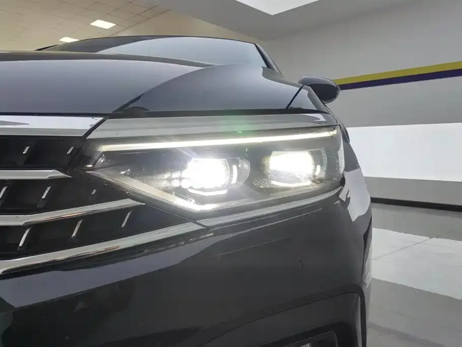 Volkswagen Magotan 2024 из CN, фото 5