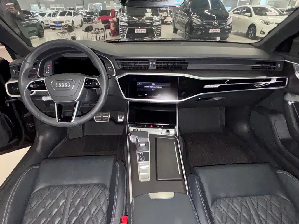 Audi A6L 2025 из CN, фото 8