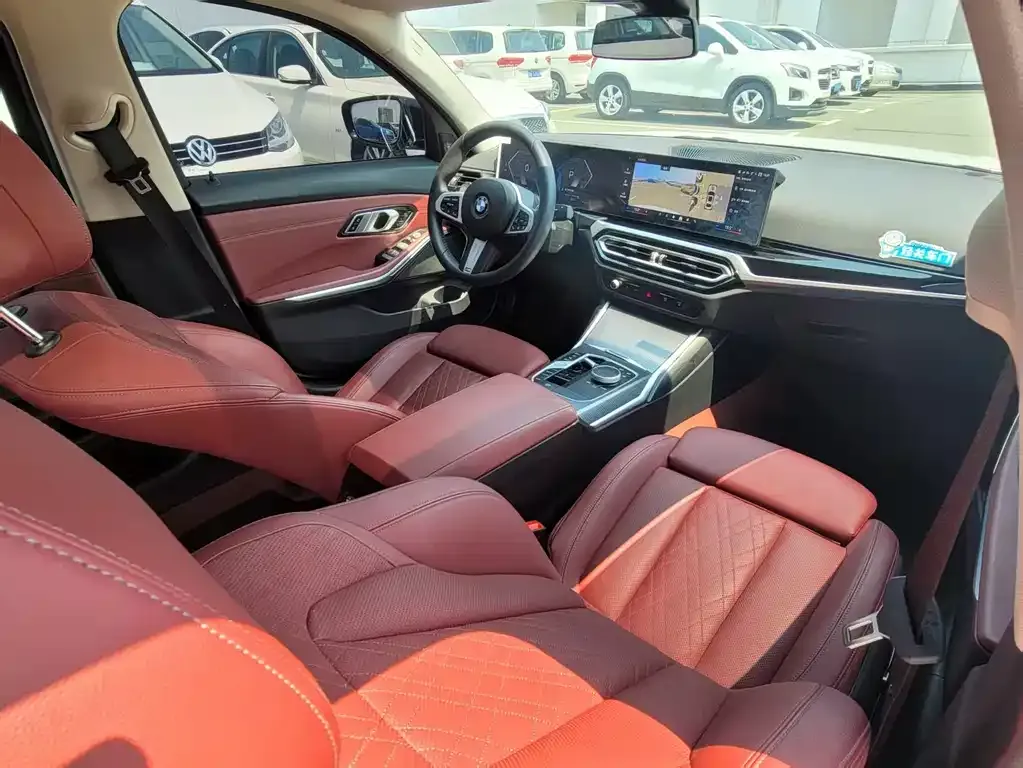 BMW 3 Series 2024 из CN, фото 8