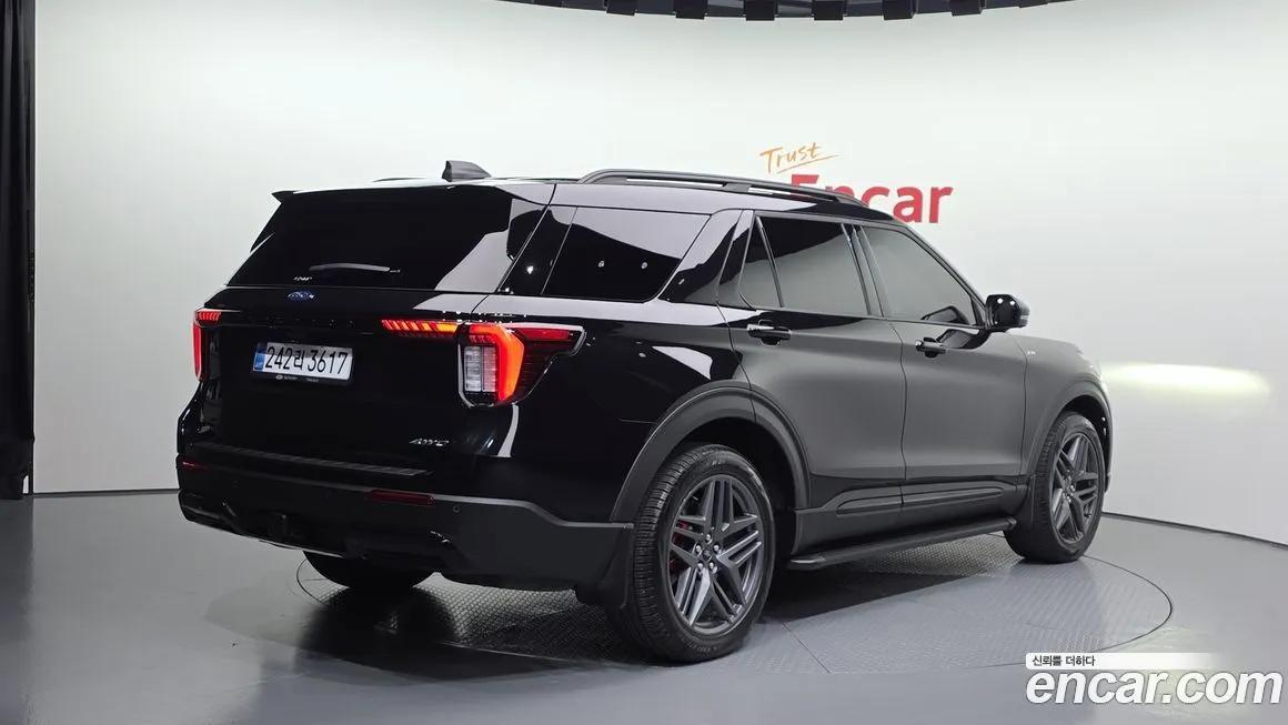 Ford Explorer 2025 из KR, фото 2