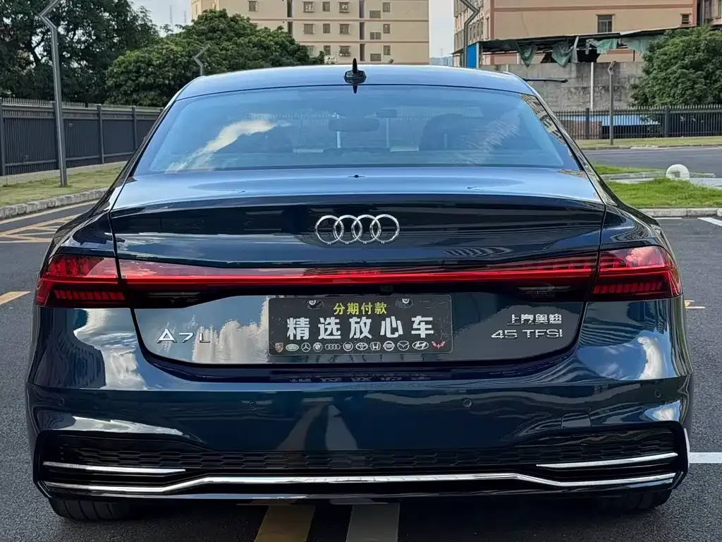 Audi A7L 2023 из CN, фото 5