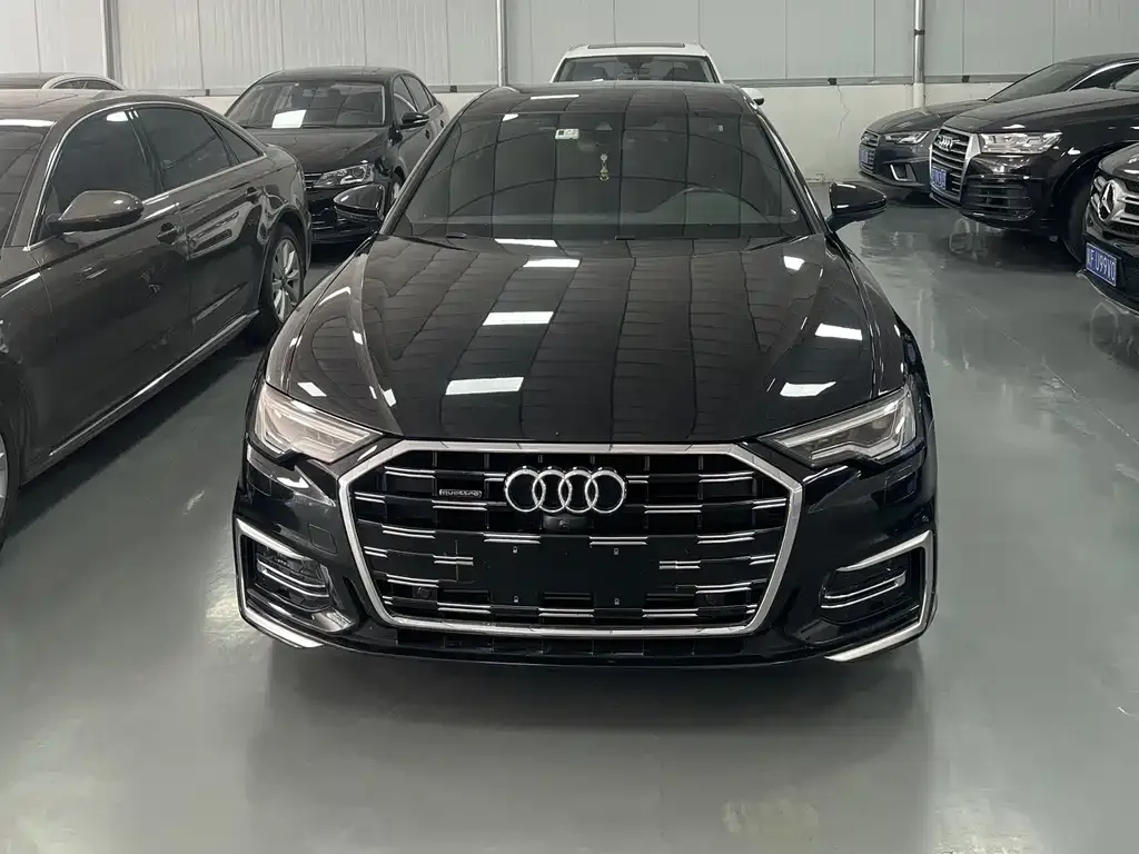Audi A6L 2023 из CN, фото 2