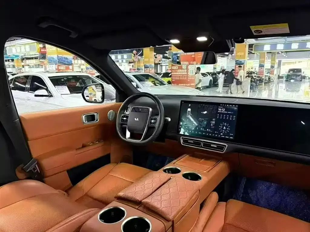 Li Auto L8 2023 из CN, фото 6