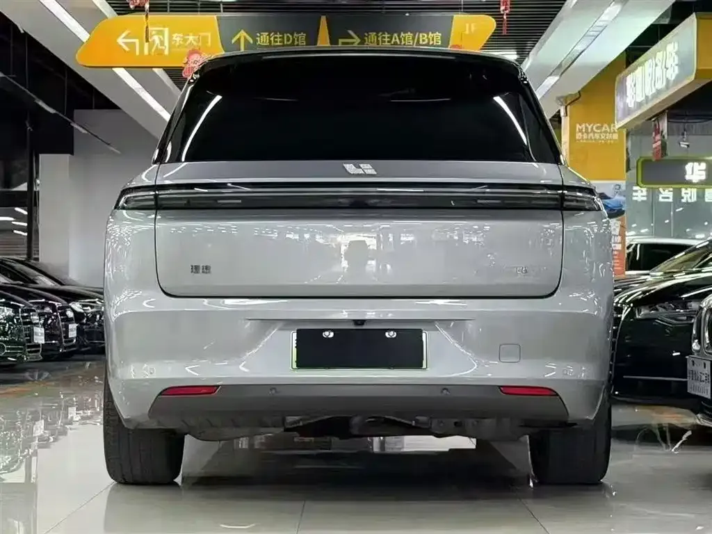 Li Auto L8 2023 из CN, фото 8