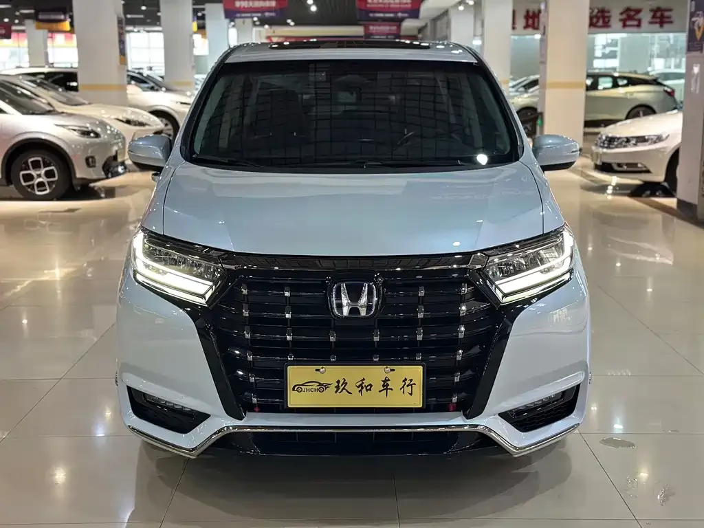 Honda Elysion 2024 из CN, фото 2