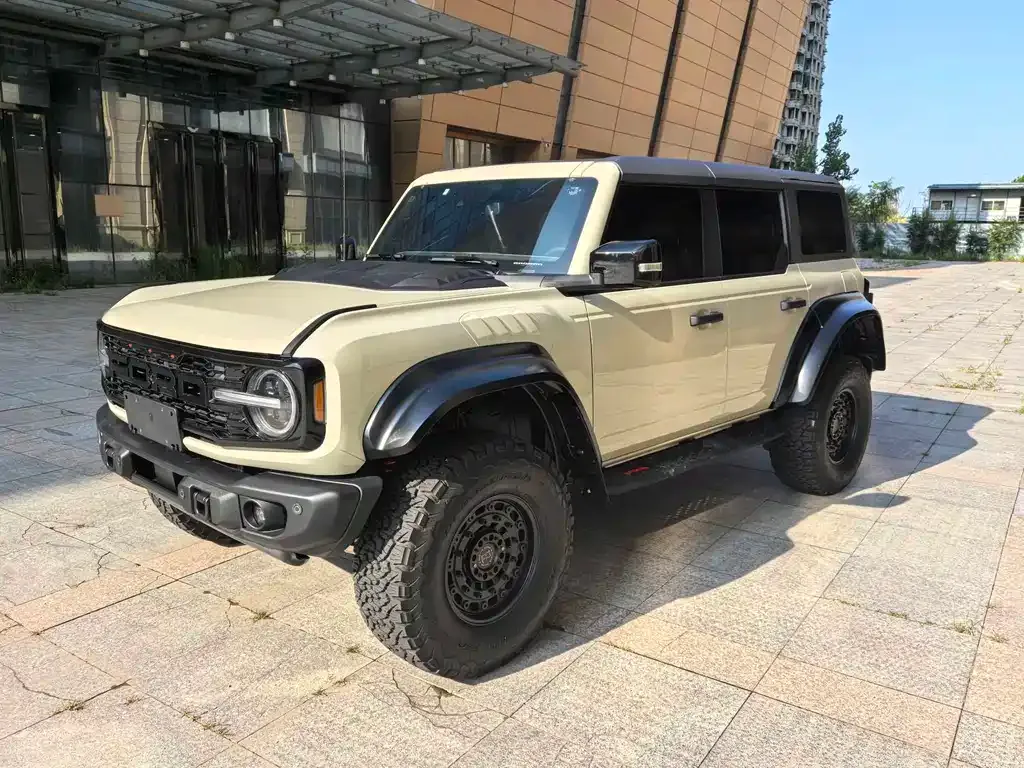 Ford Bronco 2024 из CN, фото 1