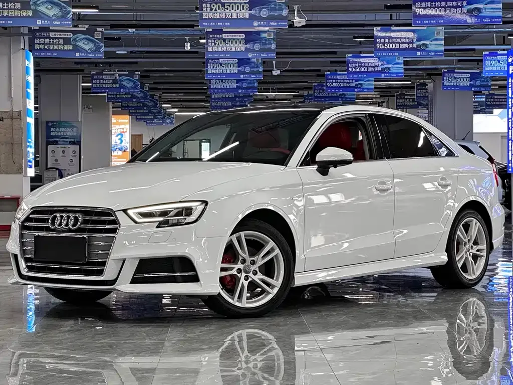 Audi A3 2021 из CN, фото 1