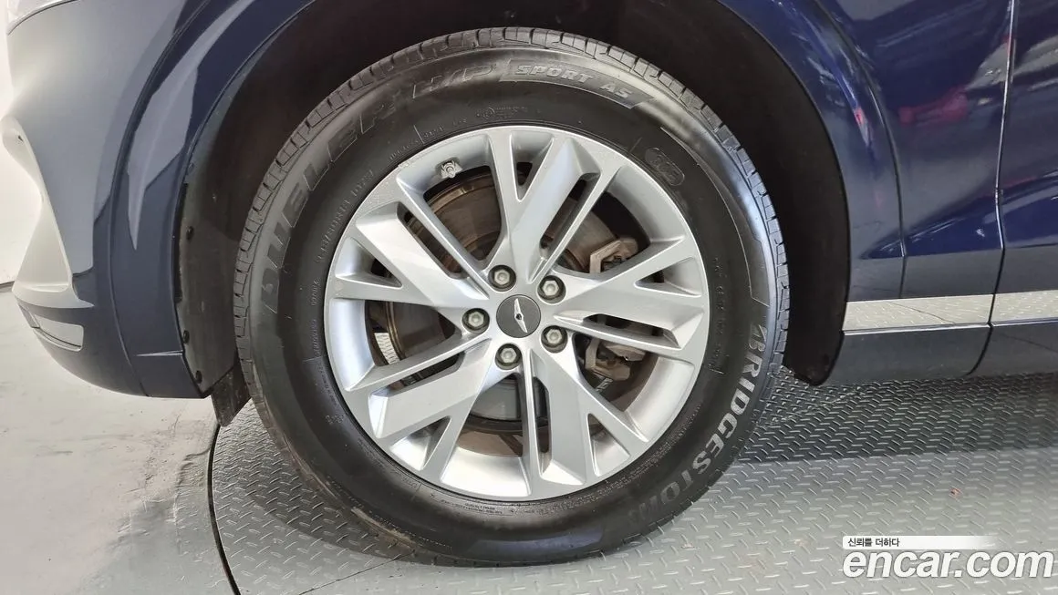 Genesis GV70 2024 из KR, фото 5