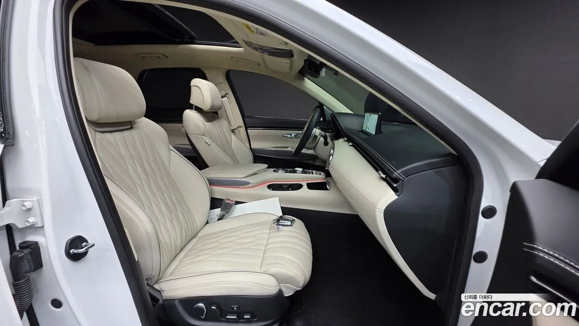 Genesis GV70 — фото 10