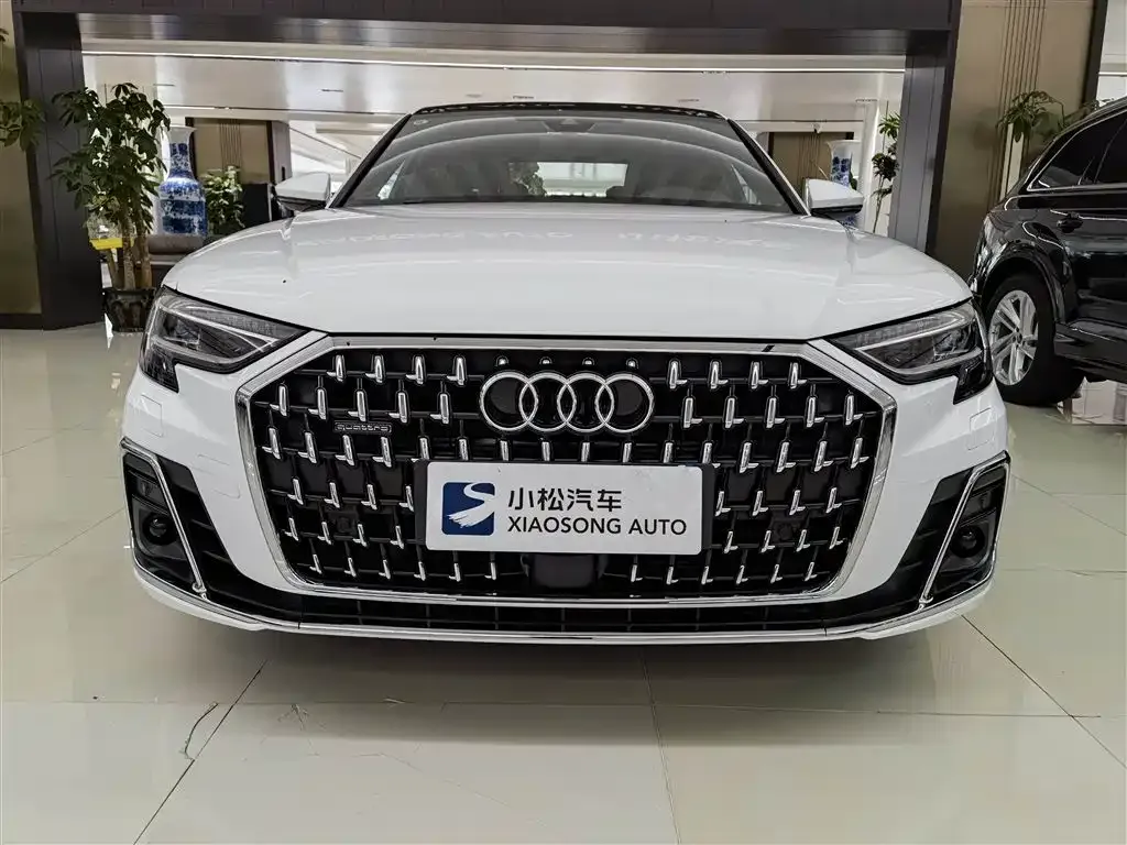 Audi A8 2025 из CN, фото 2