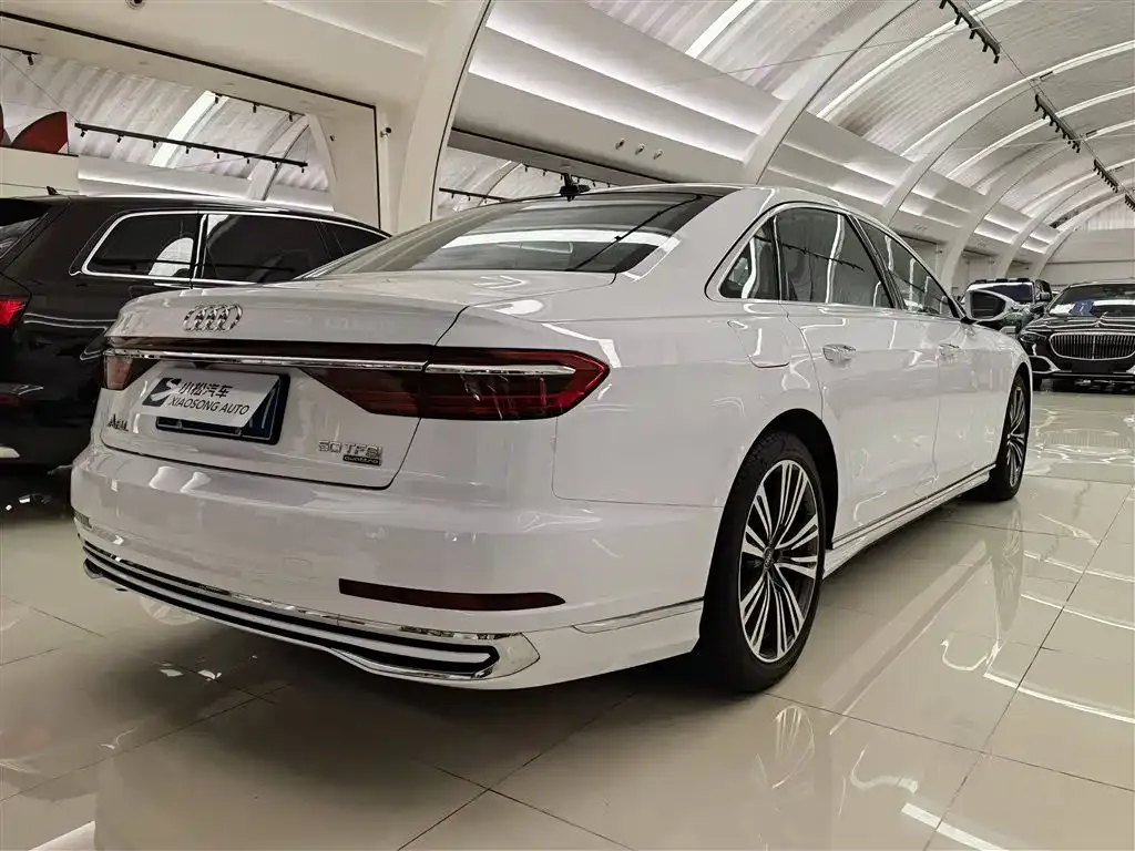 Audi A8 2025 из CN, фото 4