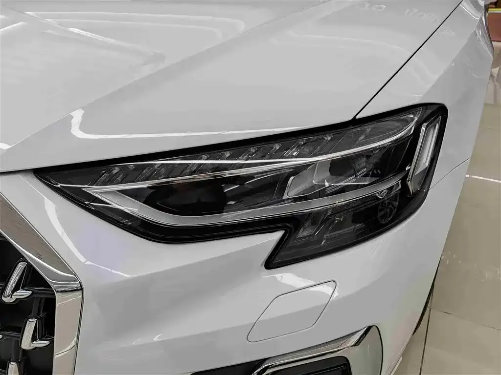 Audi A8 2025 из CN, фото 5