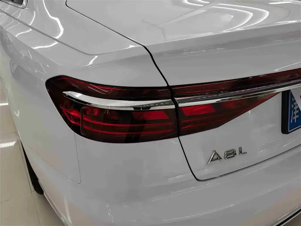 Audi A8 2025 из CN, фото 6