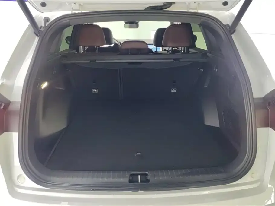 Geely Xingyue L 2023 из CN, фото 4