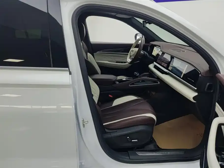 Geely Xingyue L 2023 из CN, фото 8