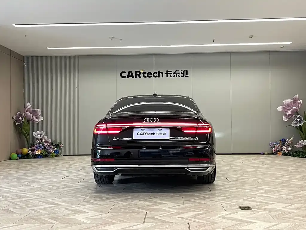 Audi A8 2022 из CN, фото 6