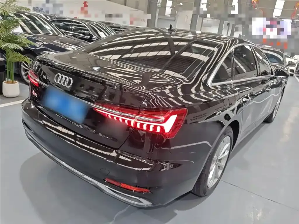 Audi A6L 2023 из CN, фото 7