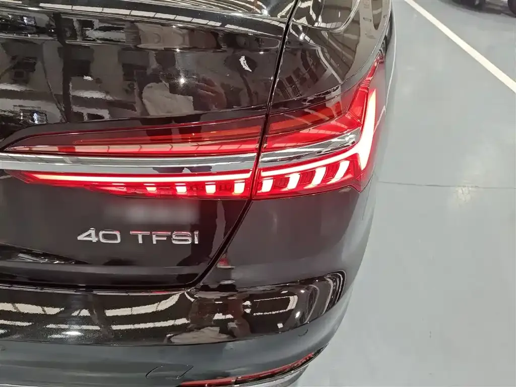 Audi A6L 2023 из CN, фото 8
