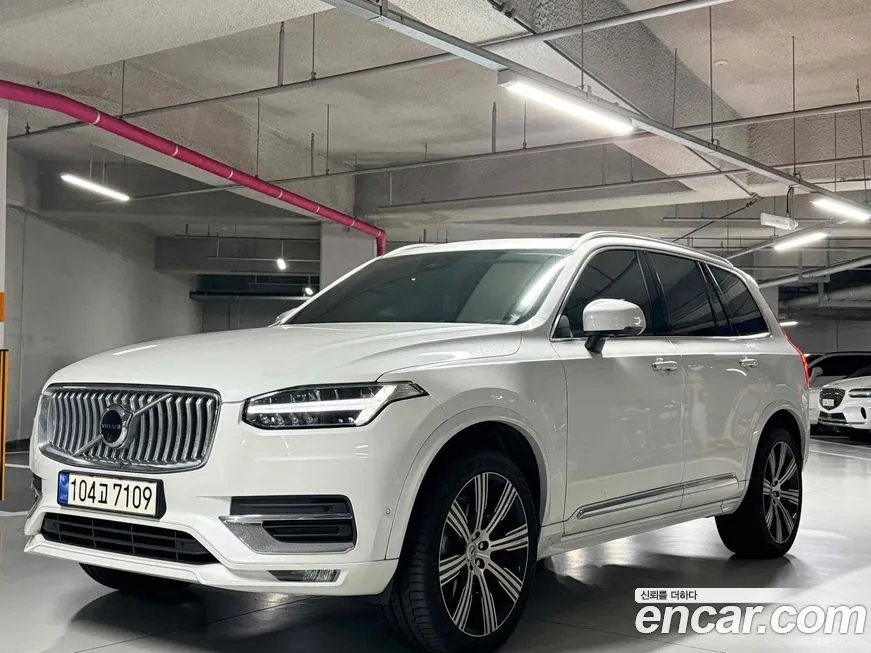 Volvo XC90 — фото 1