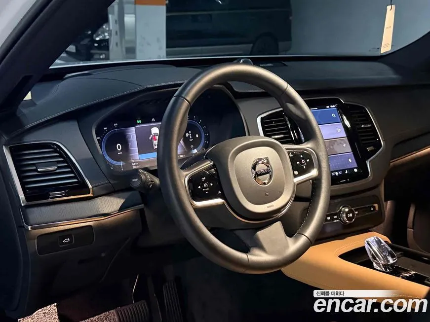 Volvo XC90 — фото 10