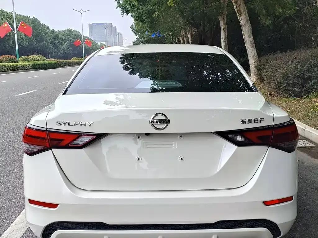 Nissan Sylphy — фото 6