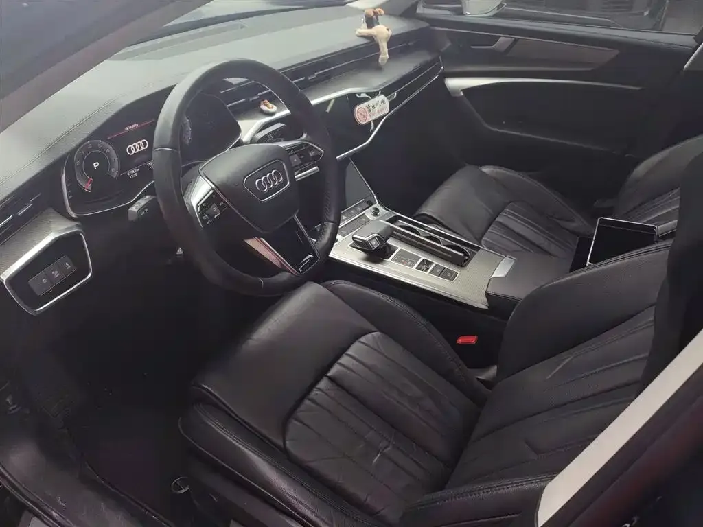 Audi A6L 2021 из CN, фото 4