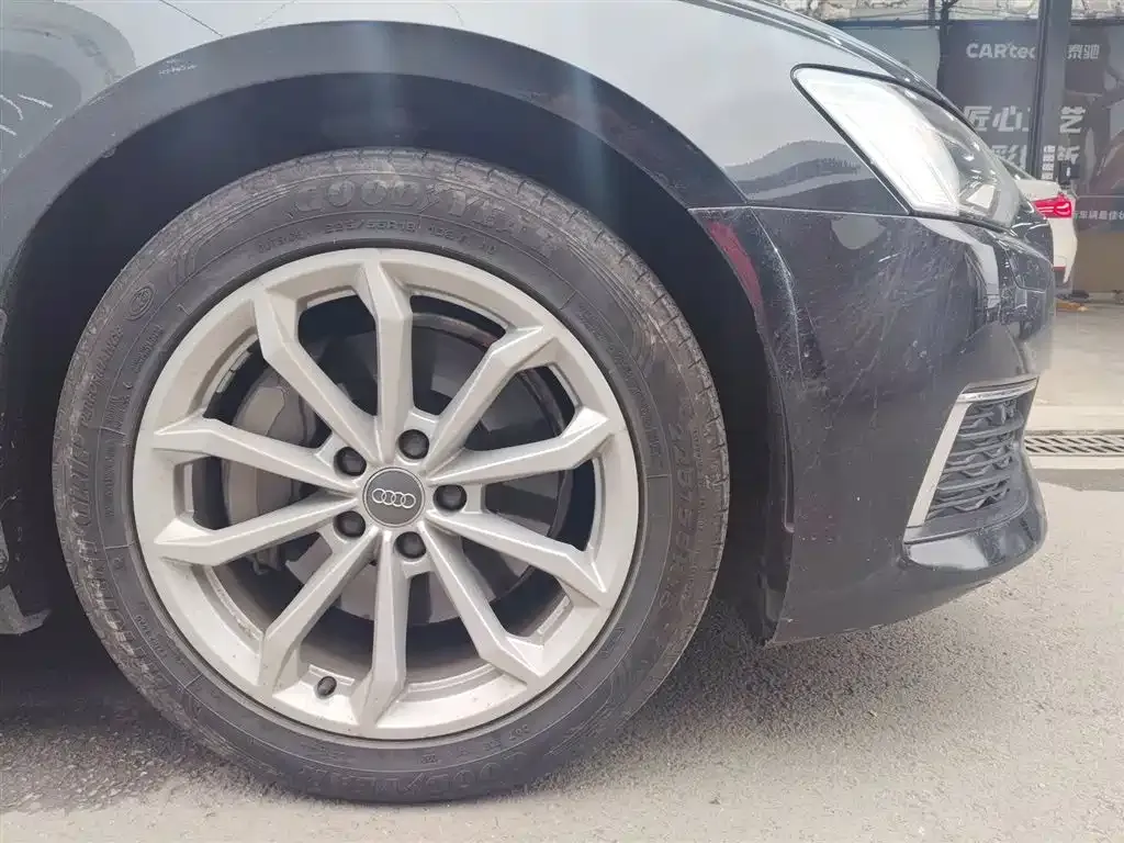 Audi A6L 2021 из CN, фото 8