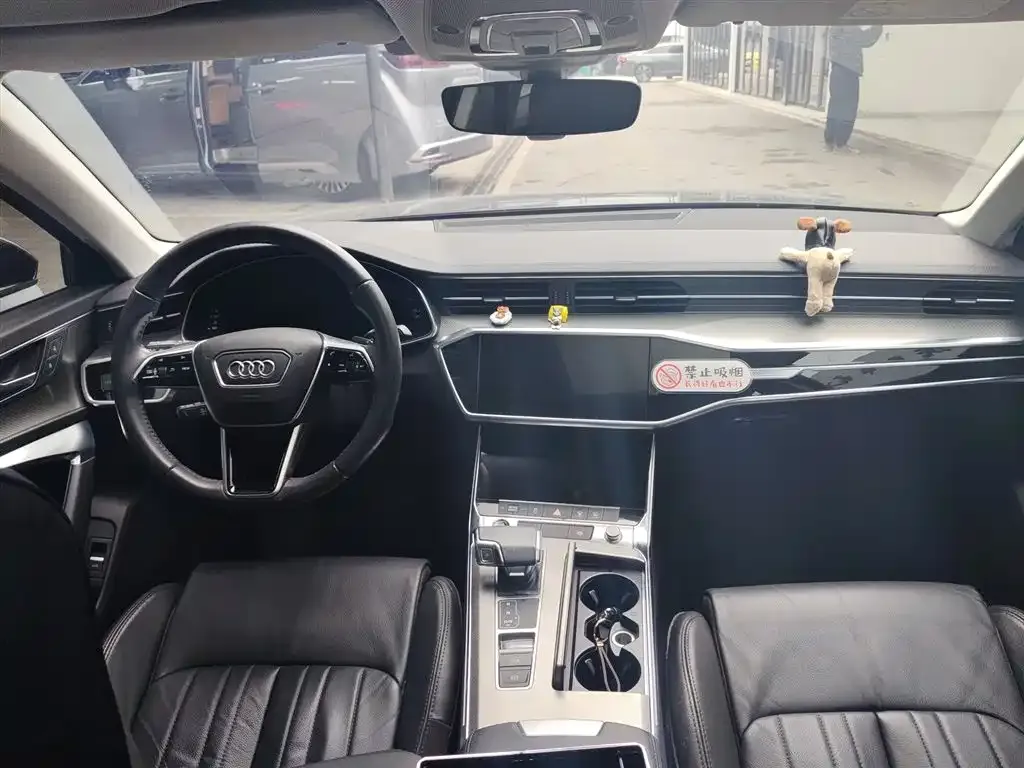 Audi A6L 2021 из CN, фото 9