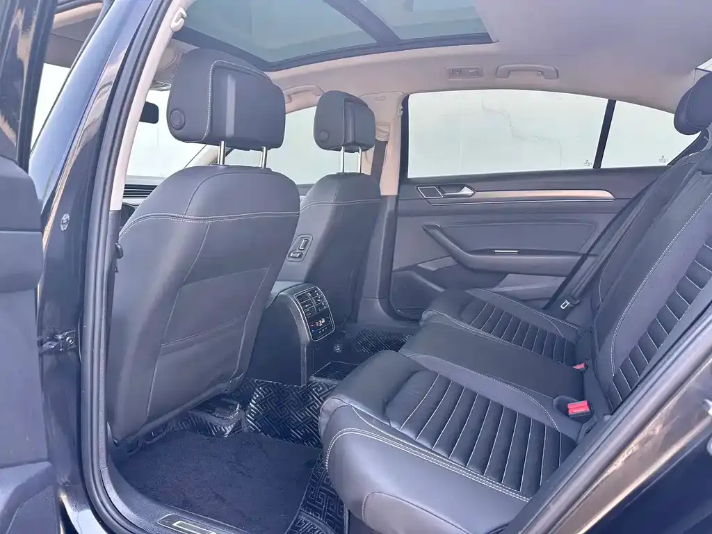 Volkswagen Magotan 2021 из CN, фото 5