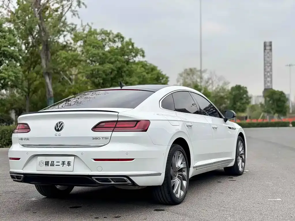 Volkswagen CC 2022 из CN, фото 9