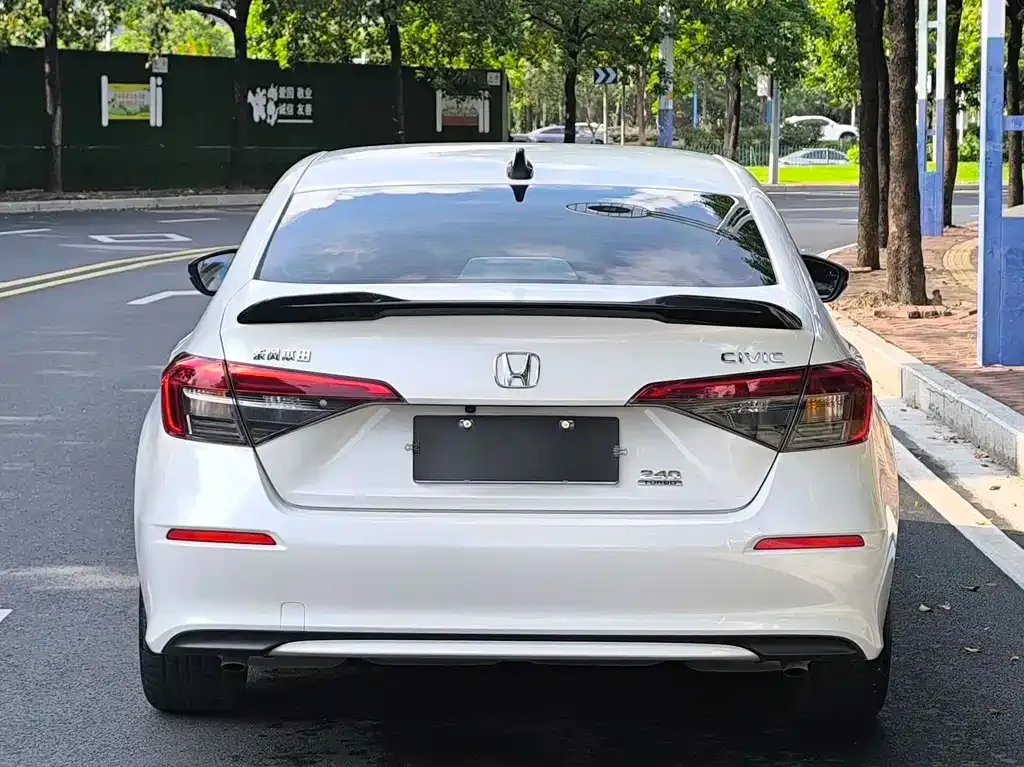 Honda Civic — фото 5