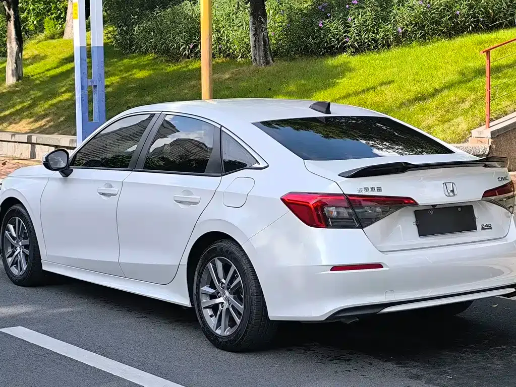 Honda Civic — фото 7