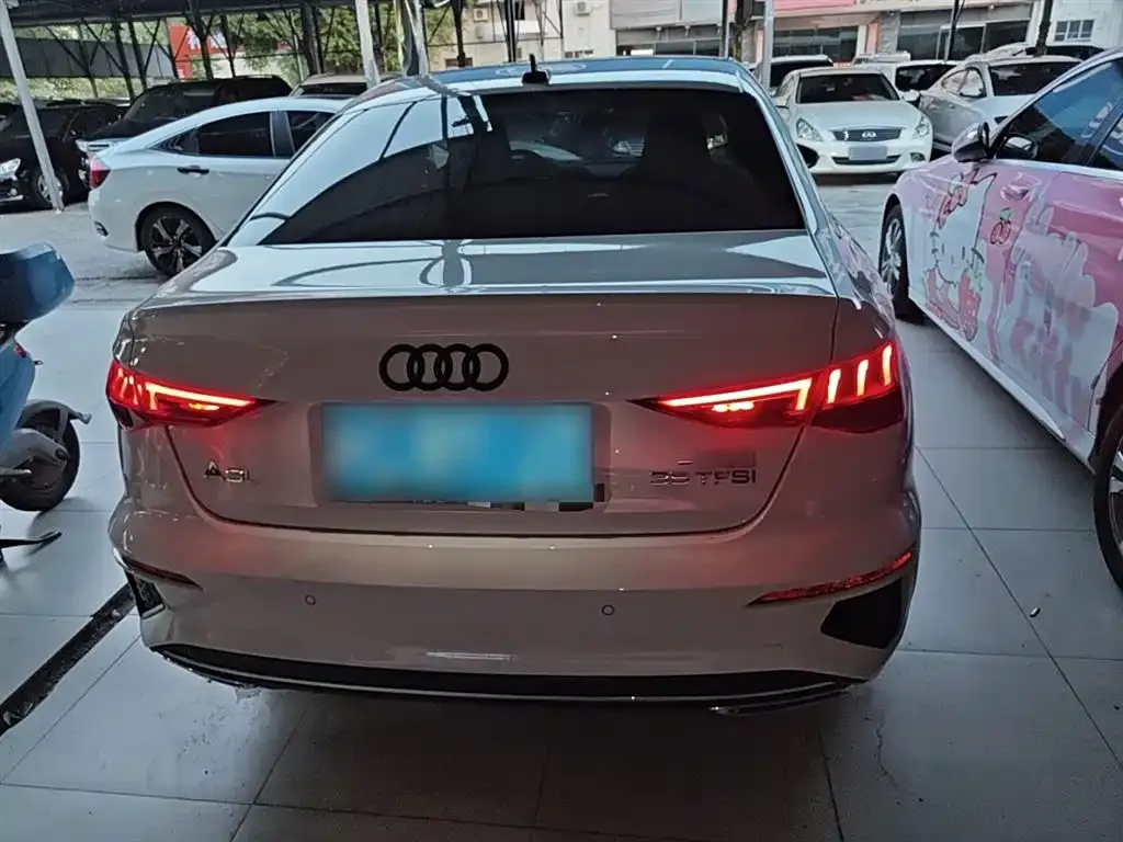 Audi A3 2023 из CN, фото 6