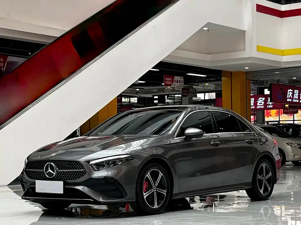 Mercedes-Benz A-Class — фото 1