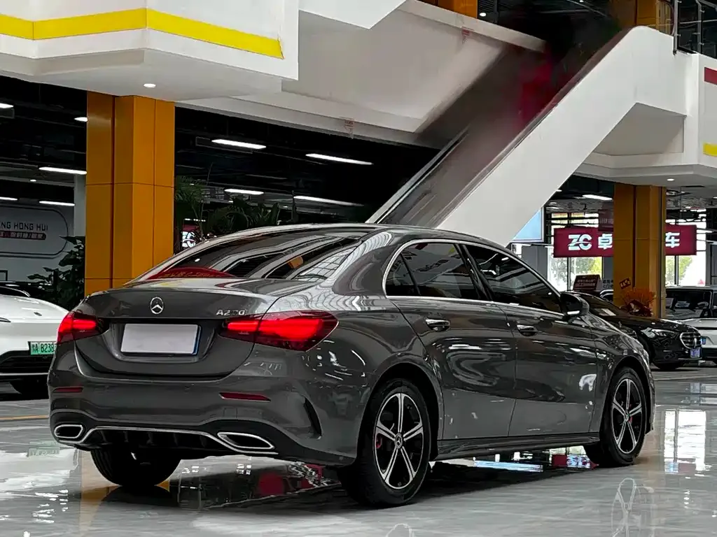Mercedes-Benz A-Class — фото 7