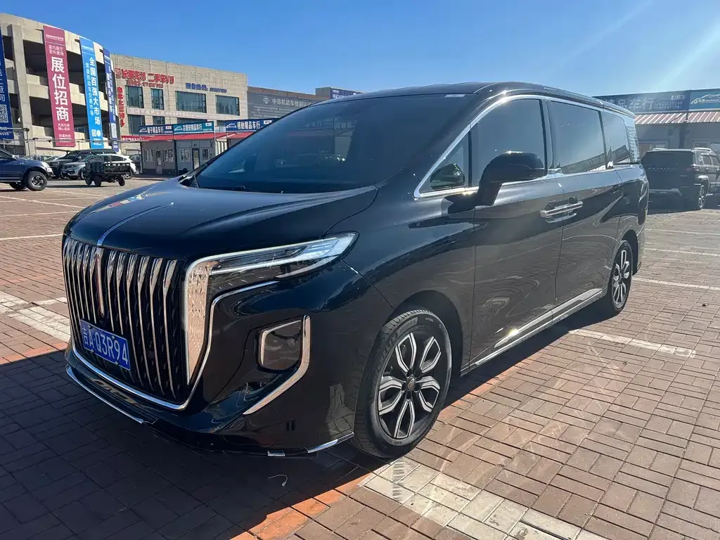 Hongqi HQ9 — фото 1