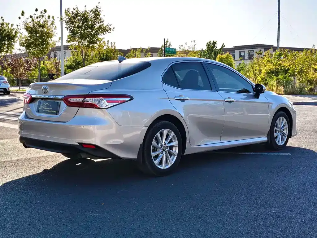 Toyota Camry 2021 из CN, фото 5