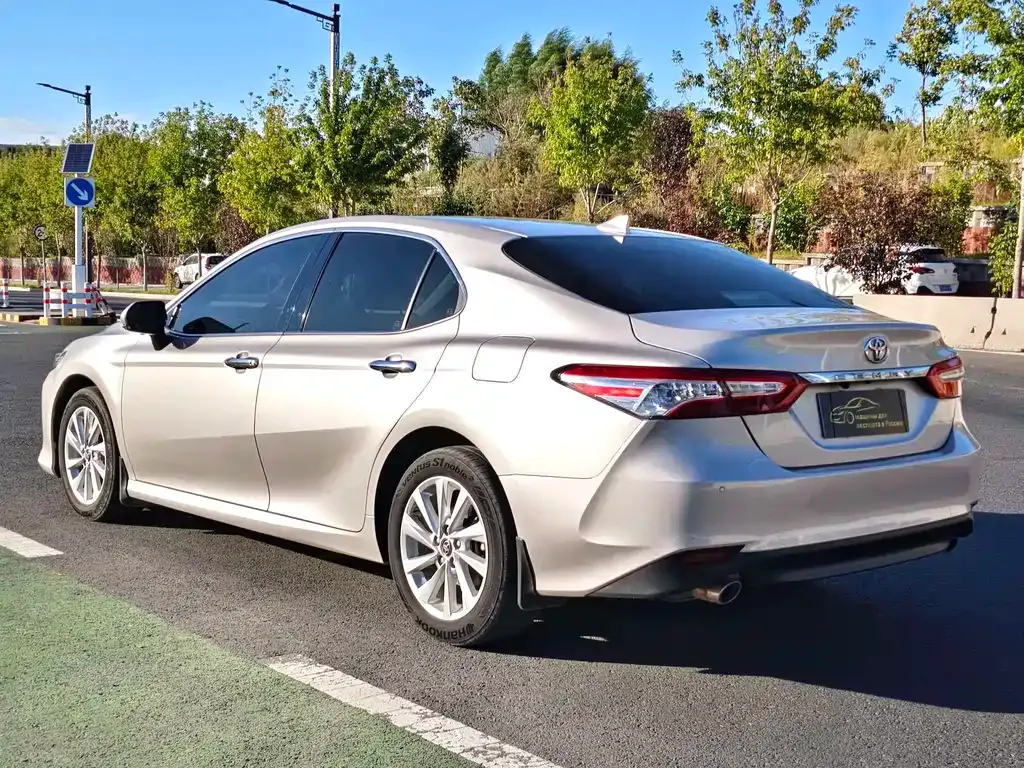 Toyota Camry 2021 из CN, фото 6