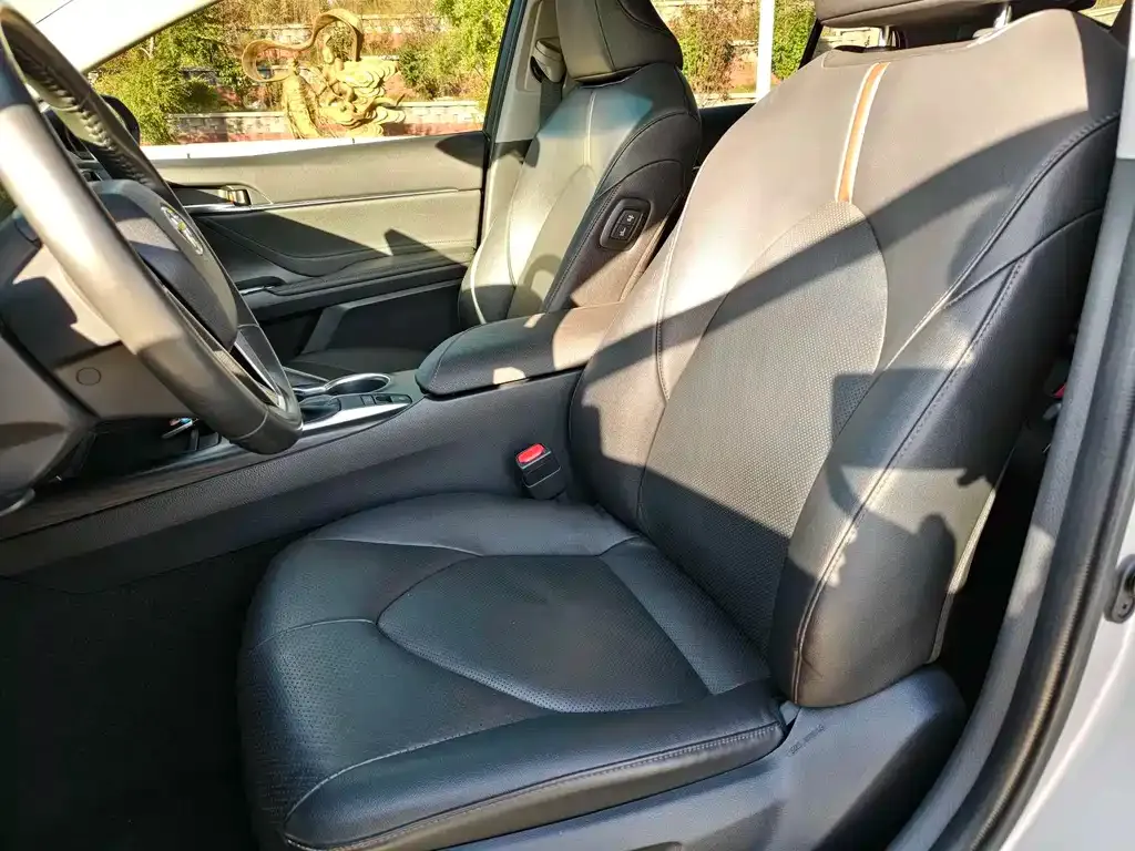 Toyota Camry 2021 из CN, фото 7